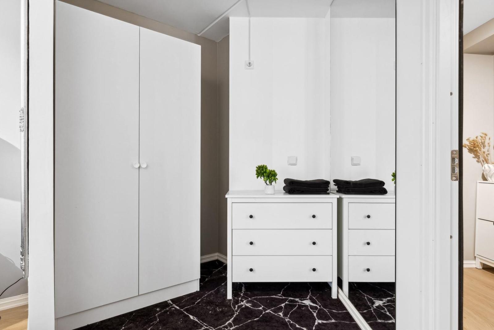 Luxurious Modern Room In Central Oslo - Eur 4K Expensive Bed And 82" Cinematic Tv Luaran gambar
