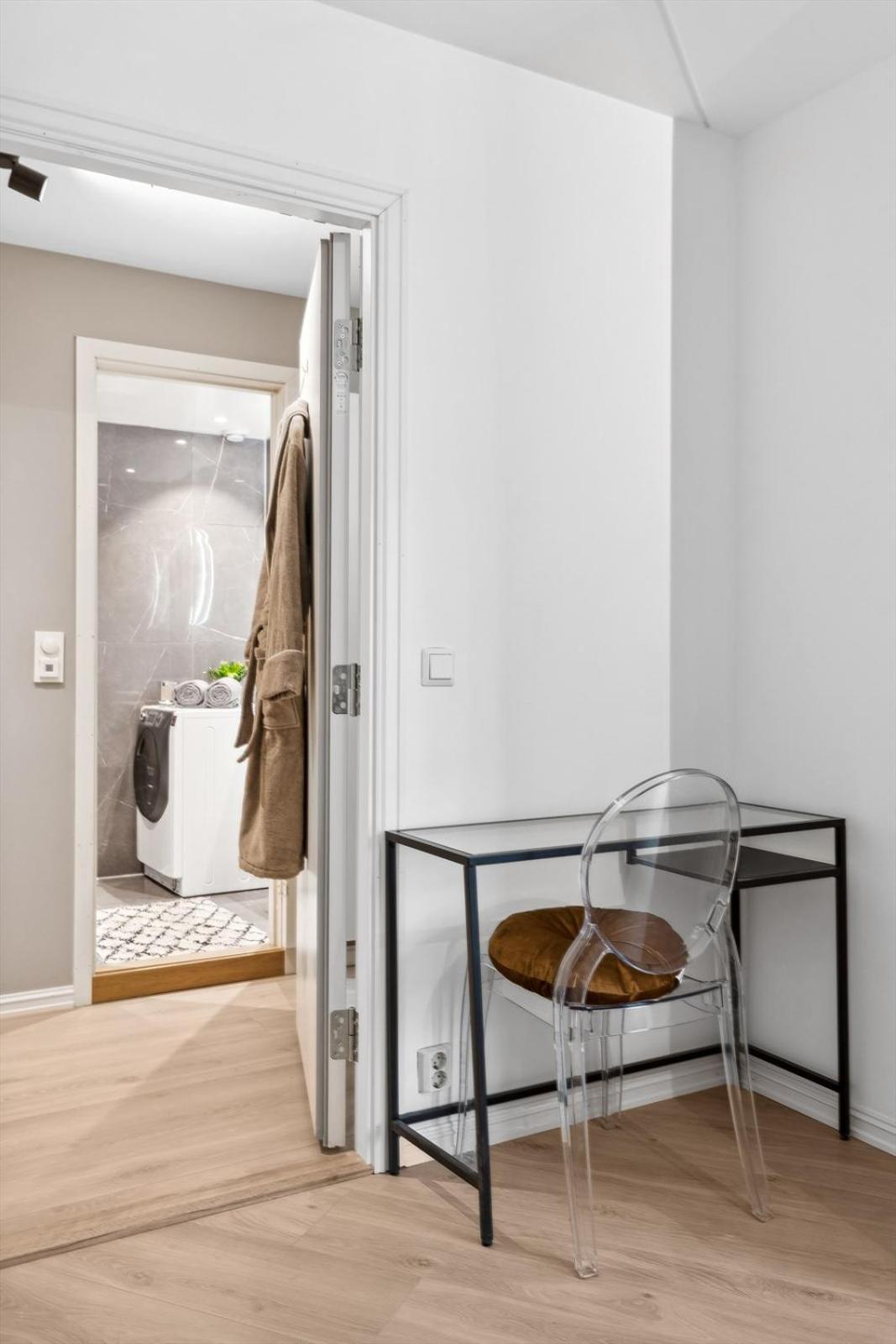 Luxurious Modern Room In Central Oslo - Eur 4K Expensive Bed And 82" Cinematic Tv Luaran gambar
