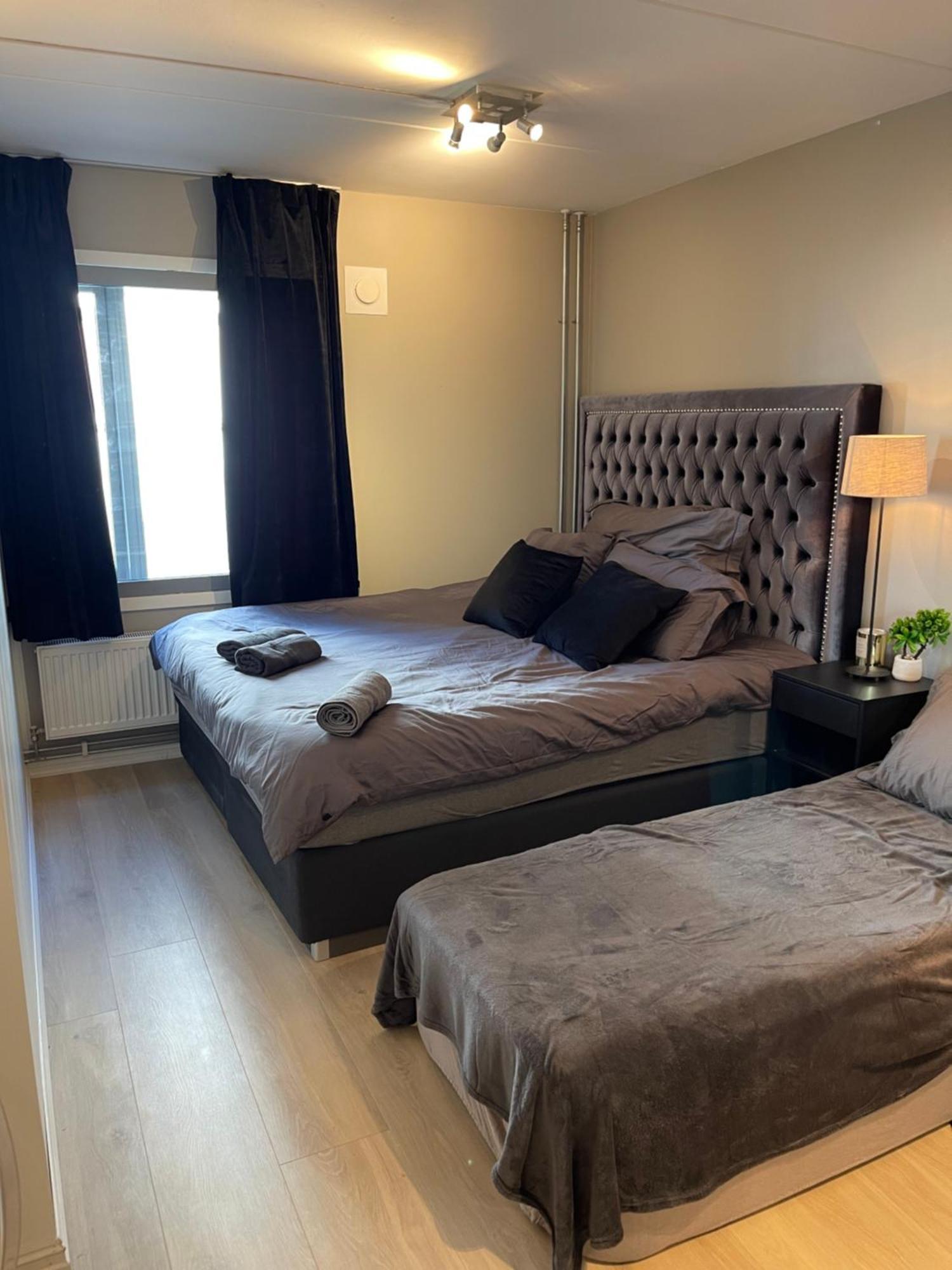 Luxurious Modern Room In Central Oslo - Eur 4K Expensive Bed And 82" Cinematic Tv Luaran gambar