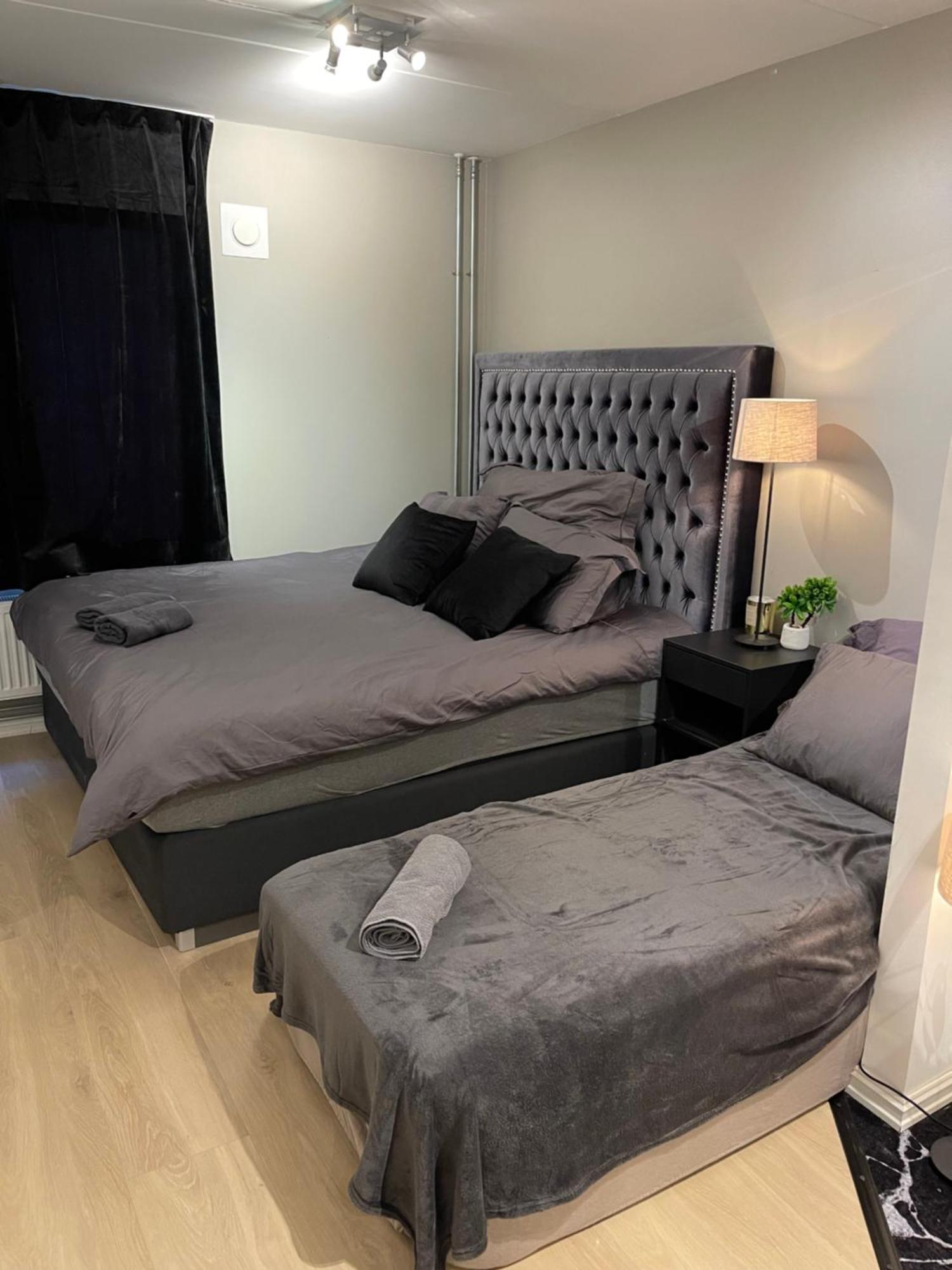 Luxurious Modern Room In Central Oslo - Eur 4K Expensive Bed And 82" Cinematic Tv Luaran gambar